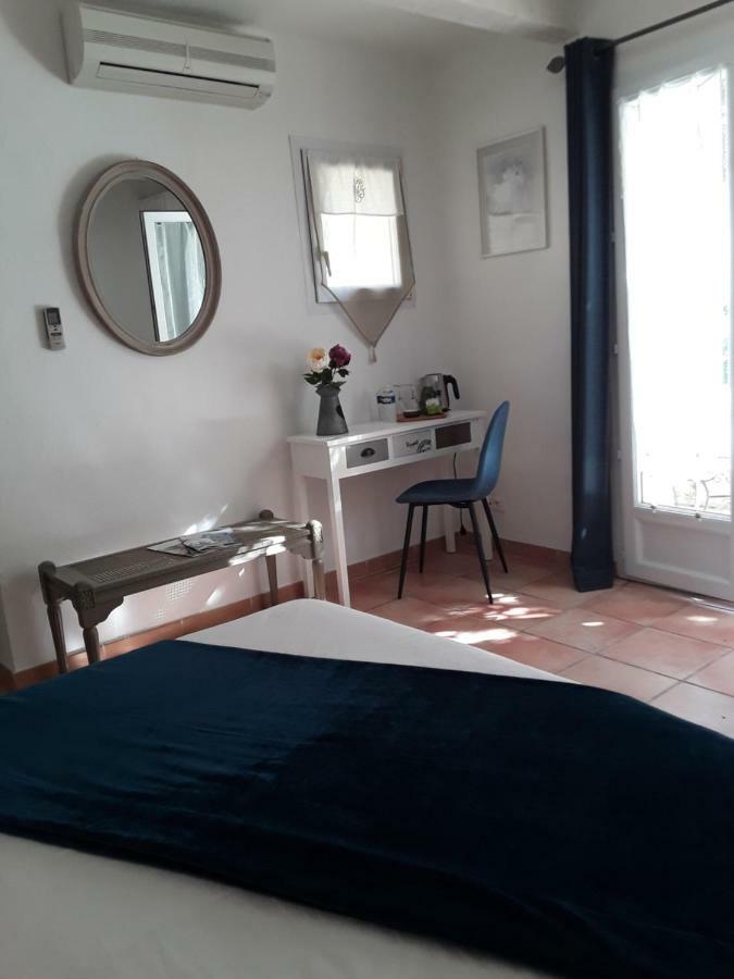 아비뇽 Mas De L'Ile B&B 외부 사진